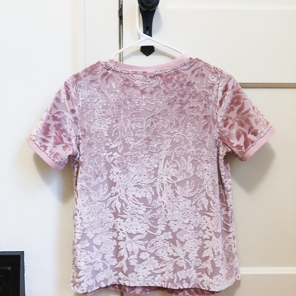 Pink top! - Picture 3 of 4